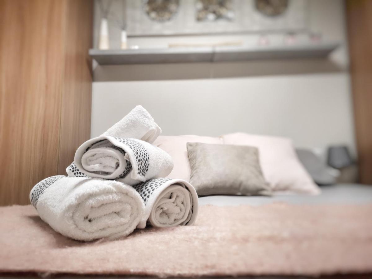 Apartamento Ilarcuris Con Patio Privado Toledo Zewnętrze zdjęcie